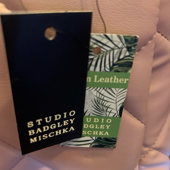 Badgley Mischka Blush Quilted Bag Letter Lock NWT!! - Picture 13 of 15